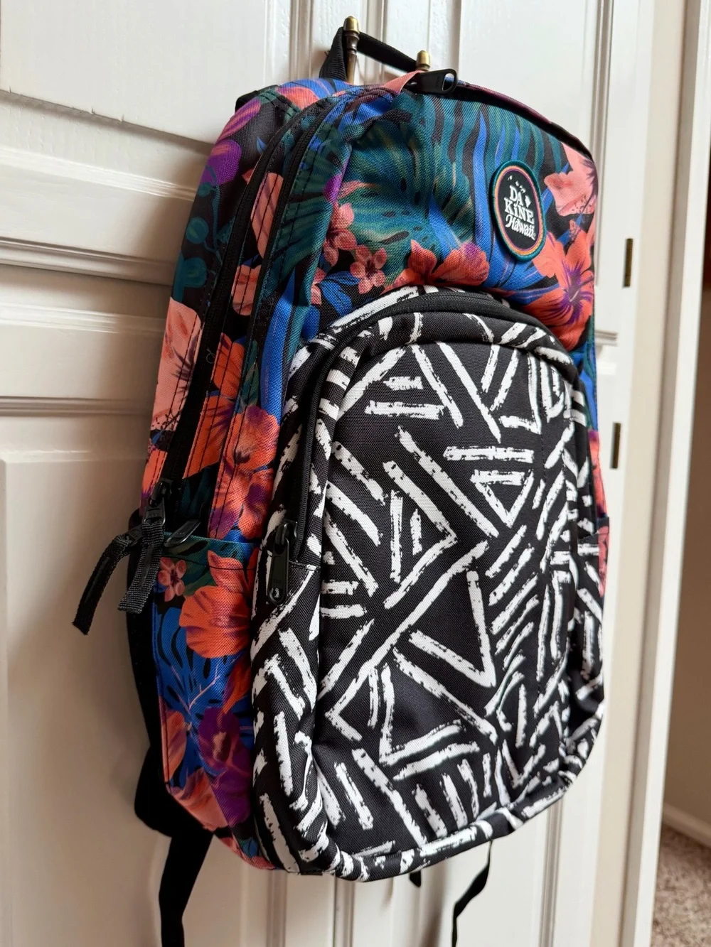 Dakine Campus 25L Backpack Medium Size Hawaiian Tropidelic Print